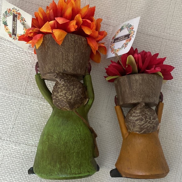 Set of 2 Flower Gnomes - Picture 5 of 5